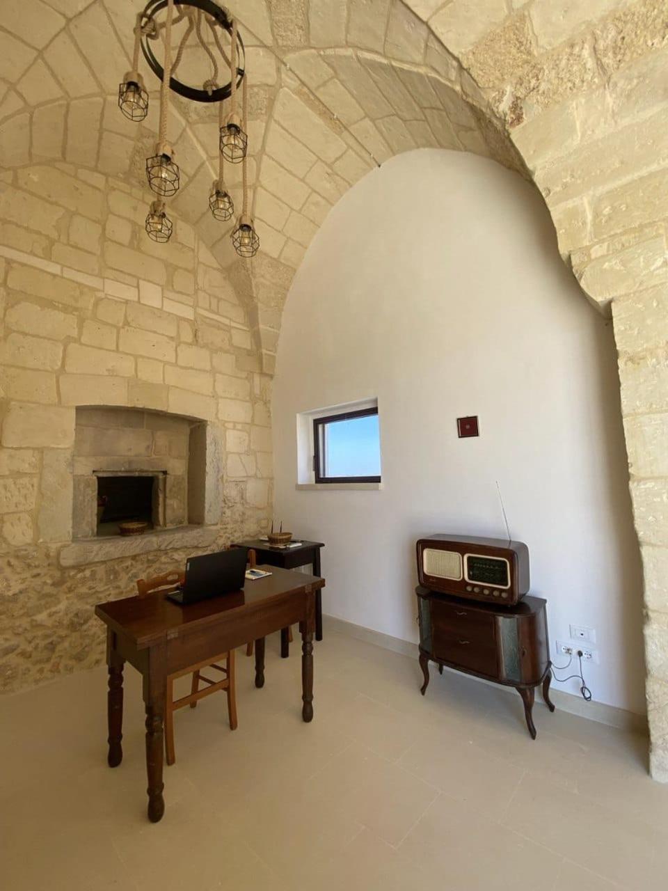 Agriturismo Masseria Sbotta サンタンドレーア エクステリア 写真