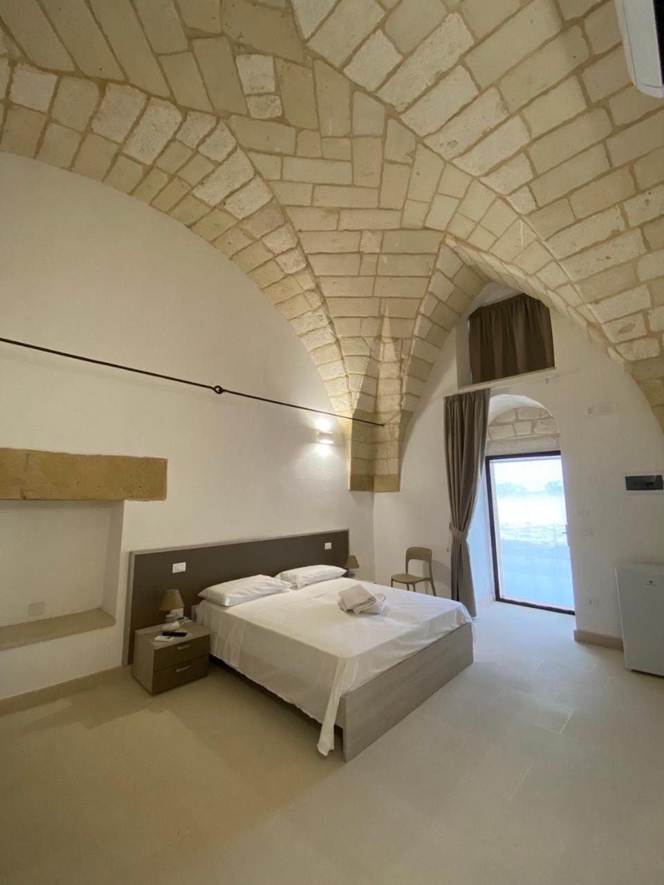 Agriturismo Masseria Sbotta サンタンドレーア エクステリア 写真